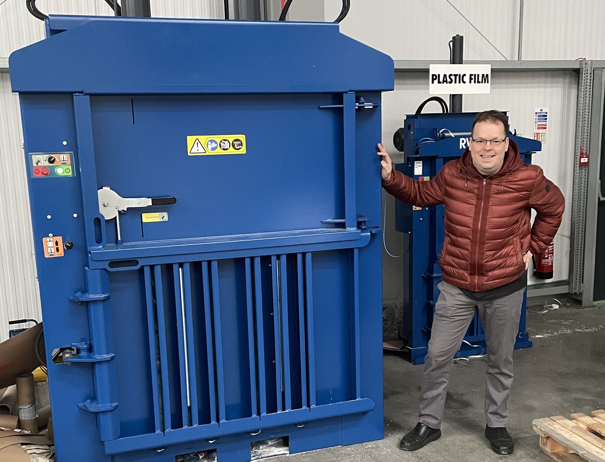 UK branch of AST Plastic Containers further boosts recycling agenda with Riverside baler